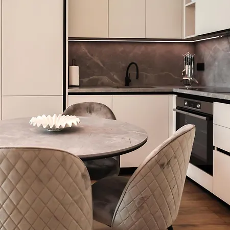 Meridian Luxury Apartament *