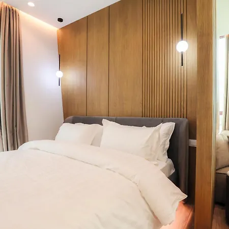 Meridian Luxury *