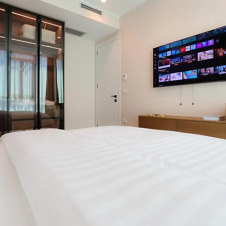 아파트 Meridian Luxury *