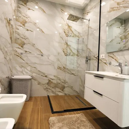 Meridian Luxury شقة