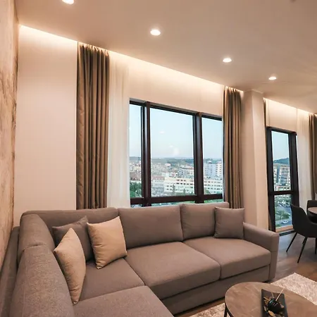 Meridian Luxury شقة