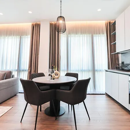 Meridian Luxury *